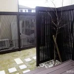 木調縦格子で落ち着いた雰囲気に