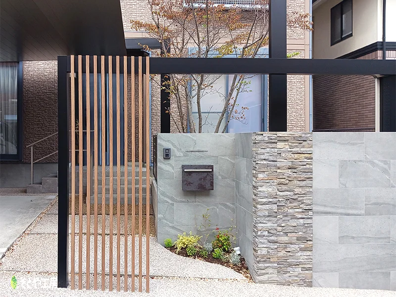 フレームを組み合わせたリガーデン工事