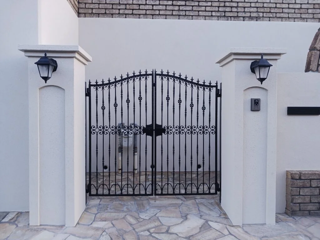 \　門周りのリニューアル　/　（宇治市）