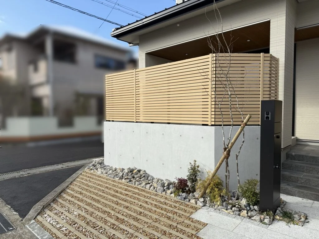 “和モダン” 四季を愉しむ外構（精華町）