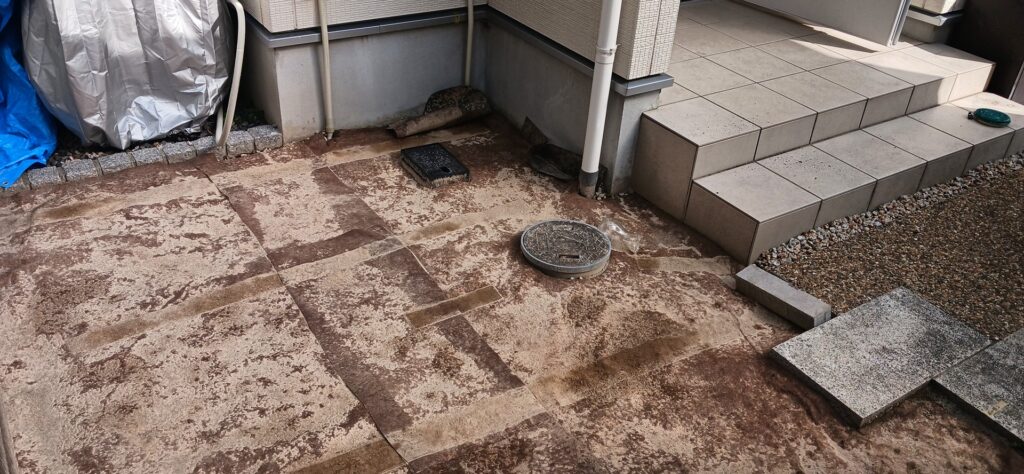 防草シート6年後の状態