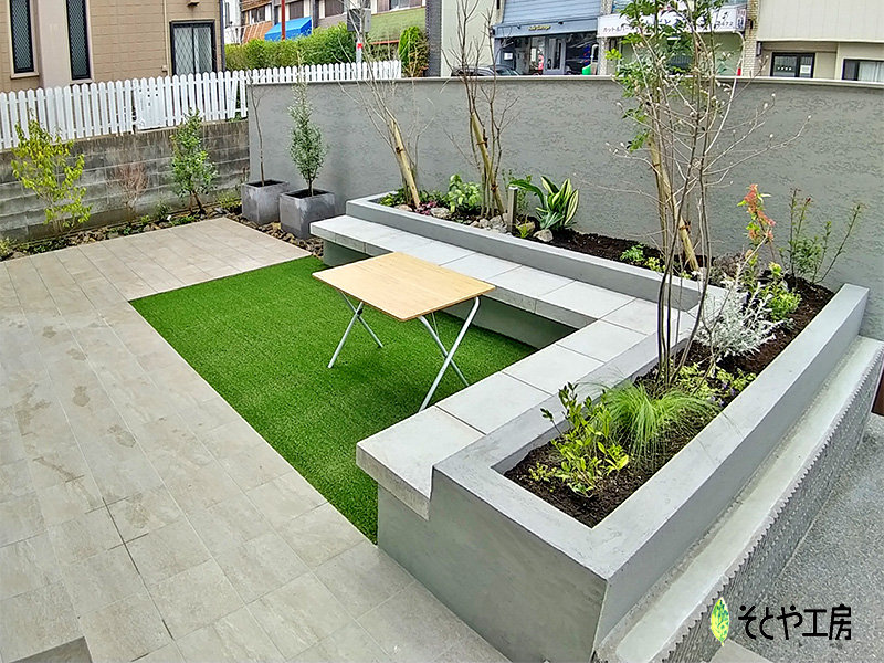 緑に囲まれた心地良いテラス空間（京田辺市）