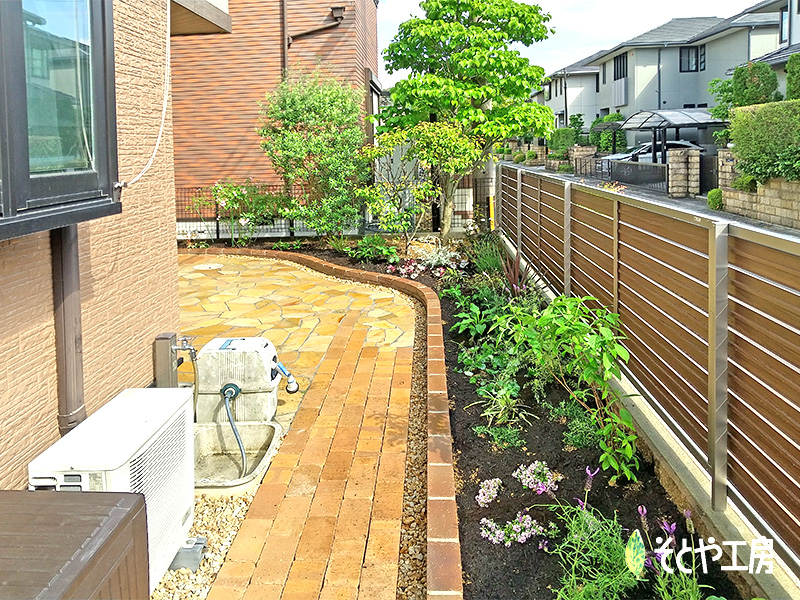 可愛くローメンテナンスの庭に（京田辺市）