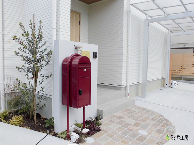 大人かわいいエントランス