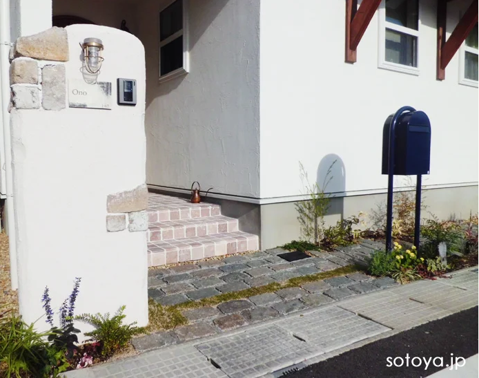 アンティークホワイト