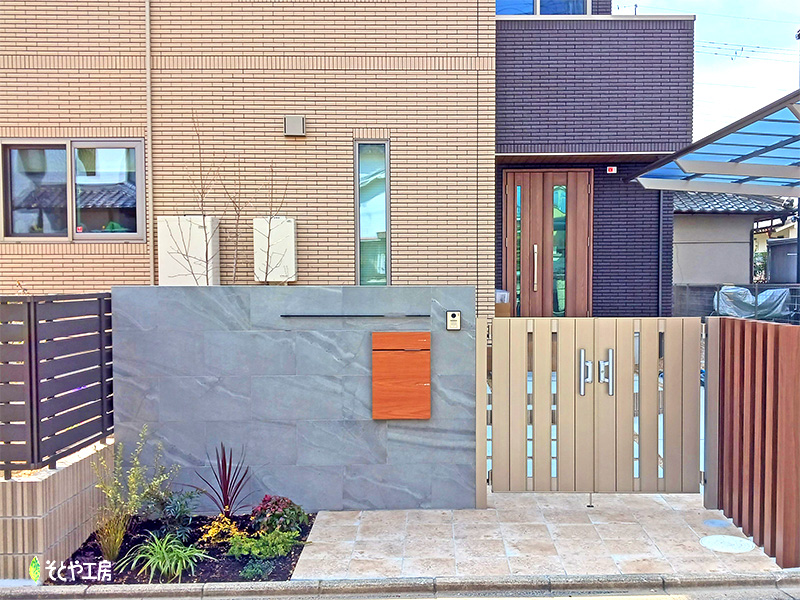 明るさを基調としたエントランス