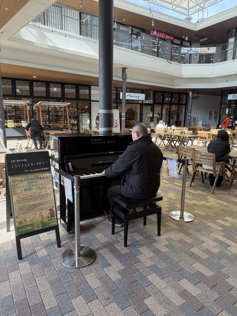 BRANCH松井山手ならではの、来店しやすい環境も魅力です(*^▽^*)　SOTOYA 京阪店