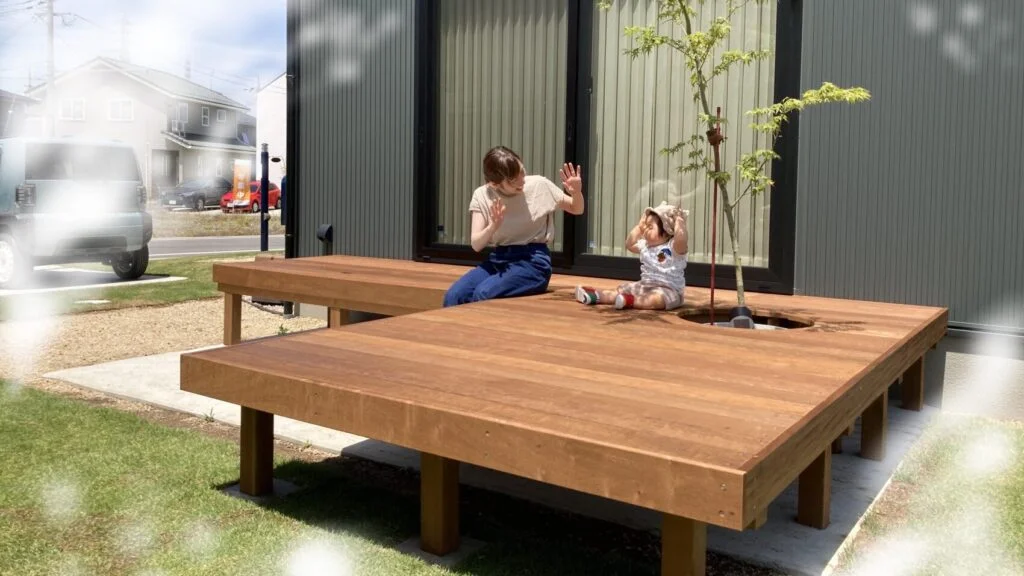 天然木のウッドデッキ（野洲市）