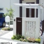 セラミックスクリーンで軽やかな門柱